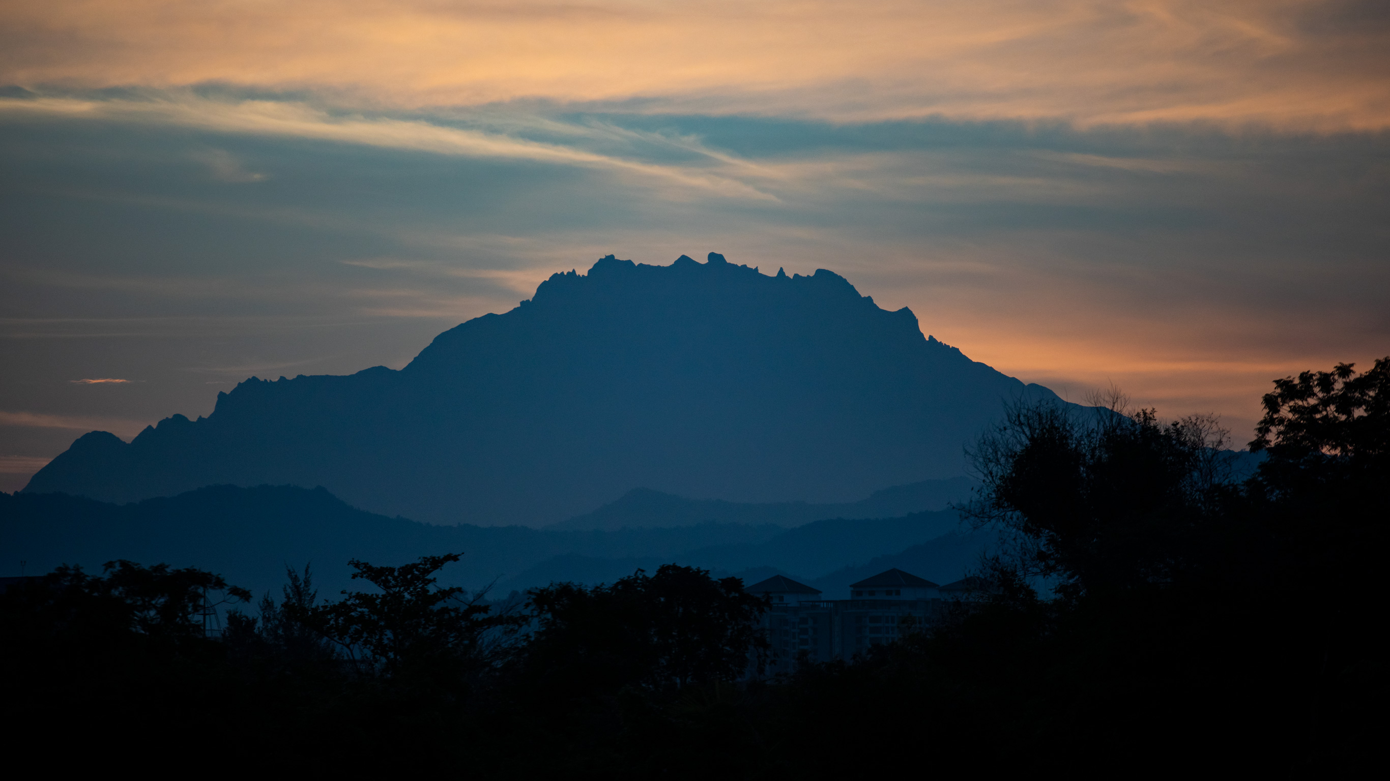 Trek Mt Kinabalu