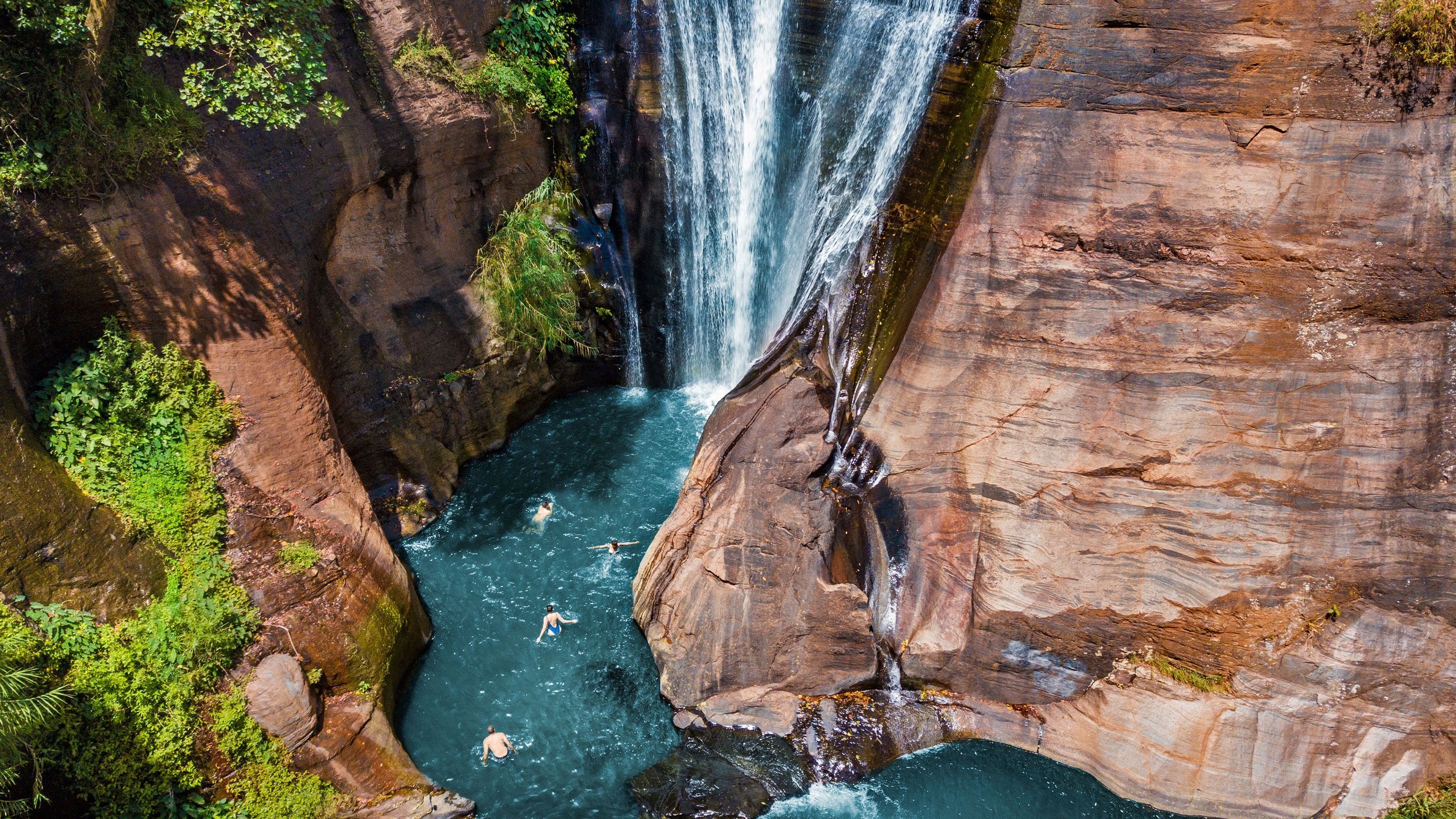 India to Sri Lanka: Spice Gardens & Goa's Beaches