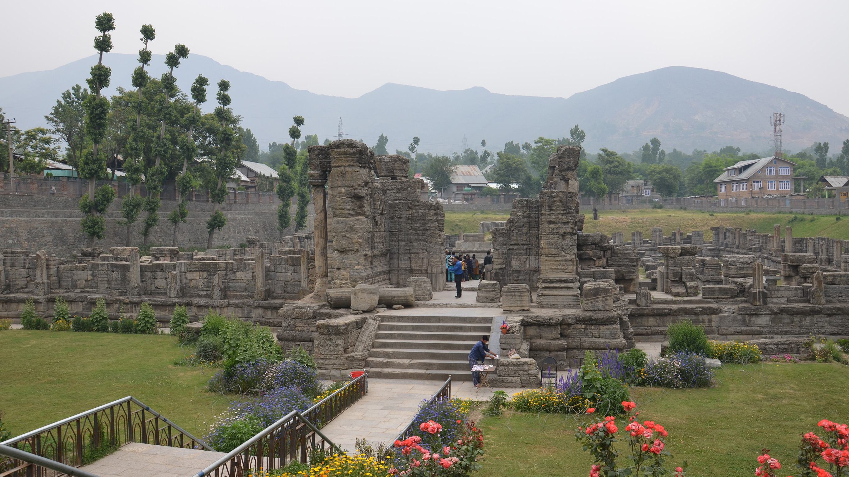 Golden Triangle & Kashmir Horizons