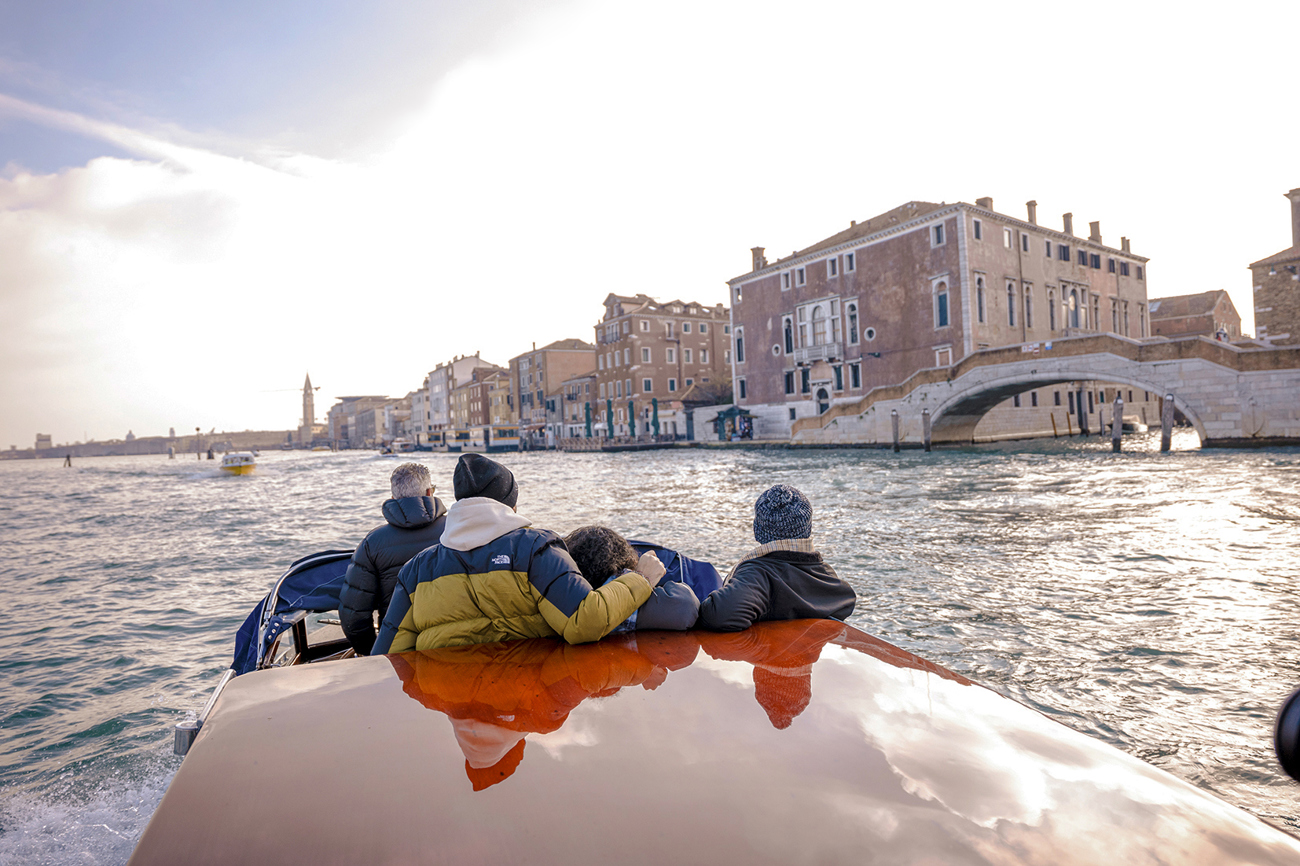 Barcelona to London Quest | Standard | | 2026/2027